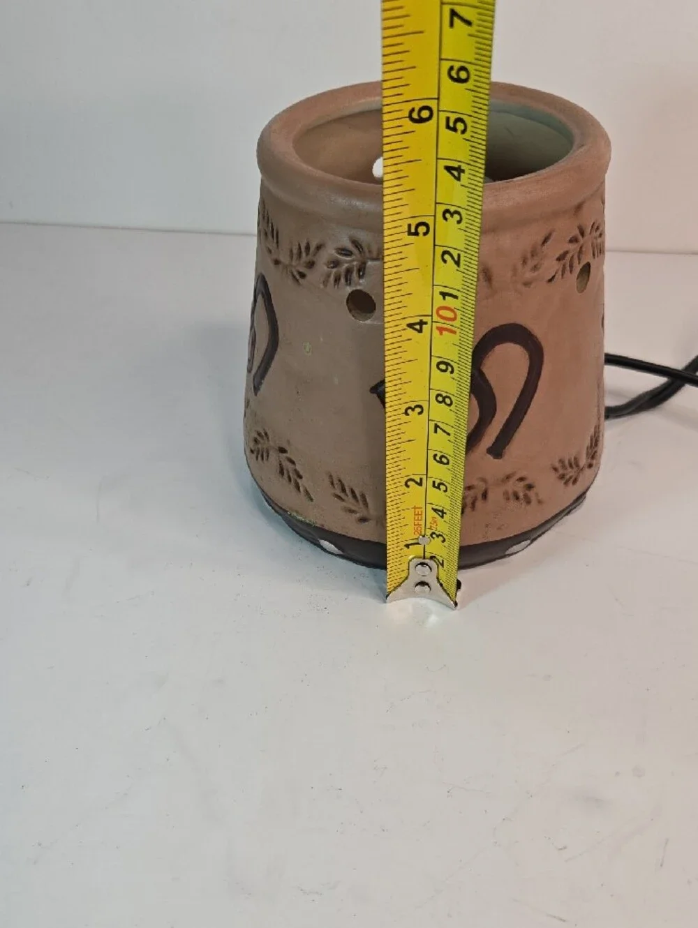 Western Accent Table Small Terra Cotta Lamp Horseshoes Nailhead Dark Brown Tan